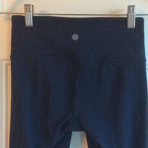 Athleta Powervita navy crops
